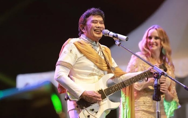 Perkembangan Dangdut Indonesia Beserta Para Penyanyinya